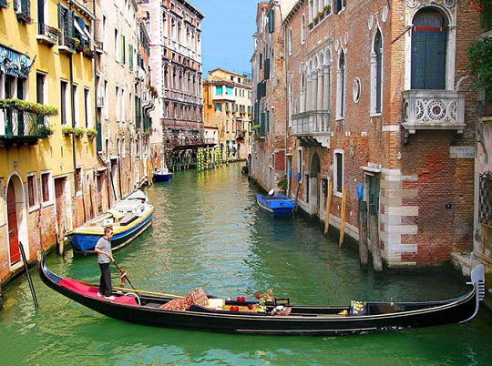 Venice, Italy | Hobby Keeper Articles