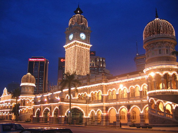sultan abdul samad building at night | hobby keeper articles